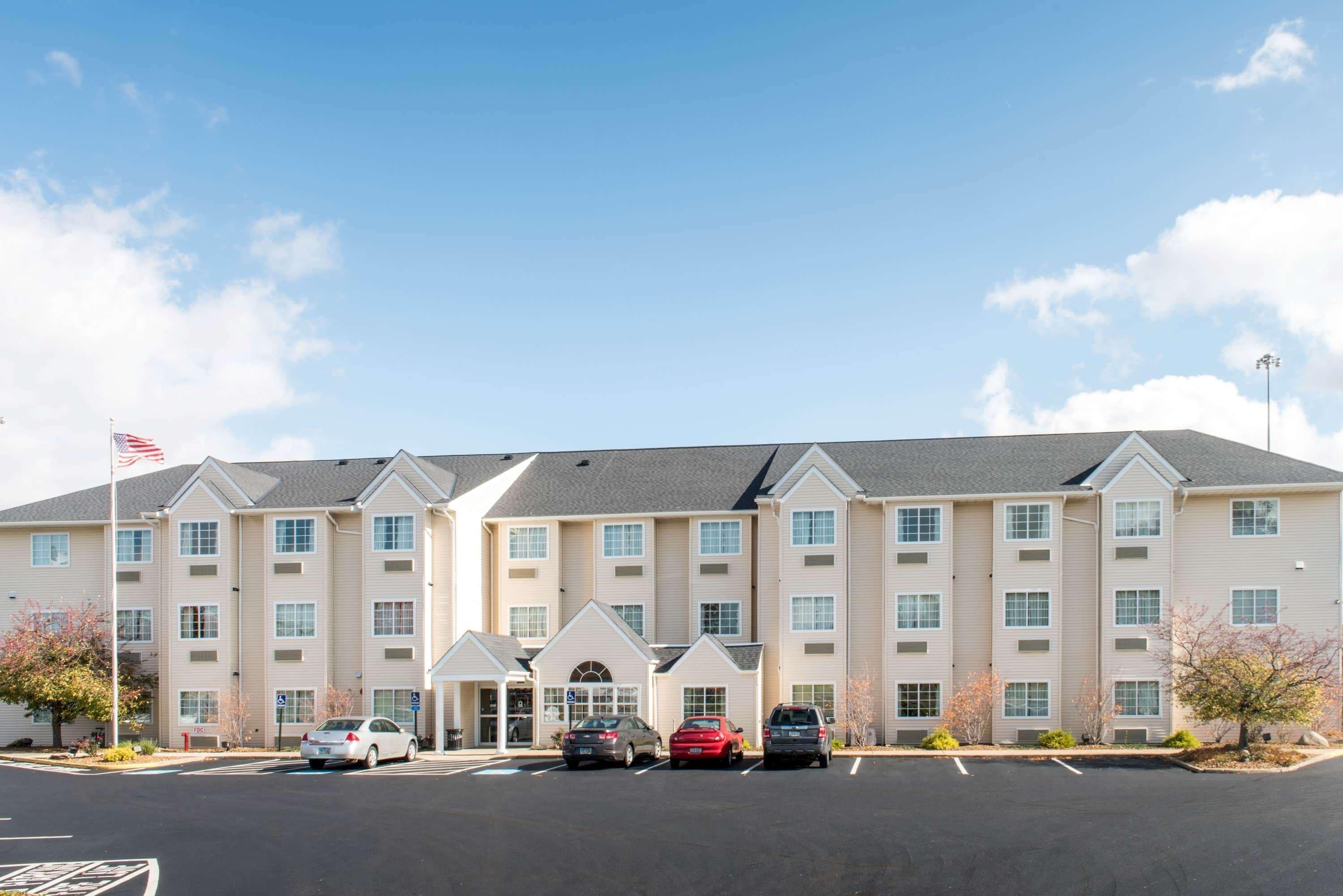 Microtel Inn And Suites North Canton Exterior foto