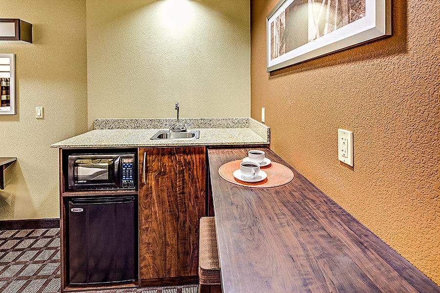 Microtel Inn And Suites North Canton Habitación foto