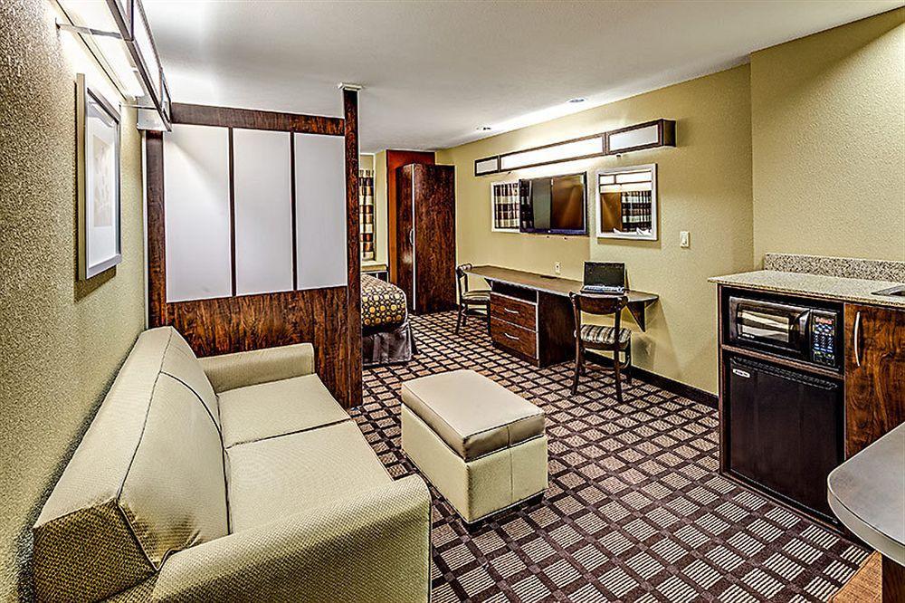 Microtel Inn And Suites North Canton Exterior foto